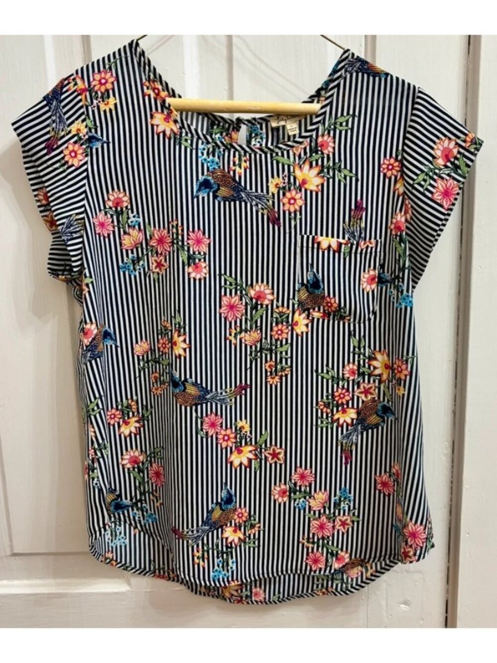 Lily White size L